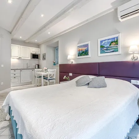 Amoroza * 察夫塔特