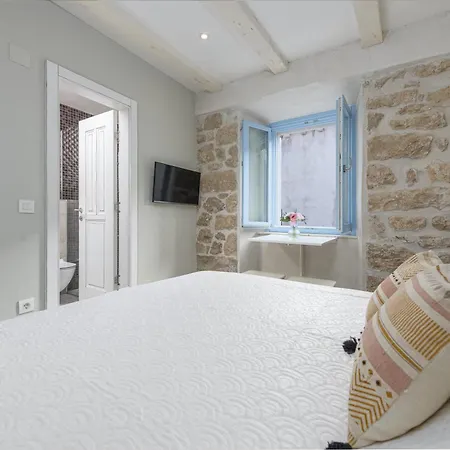 Amoroza 公寓 察夫塔特