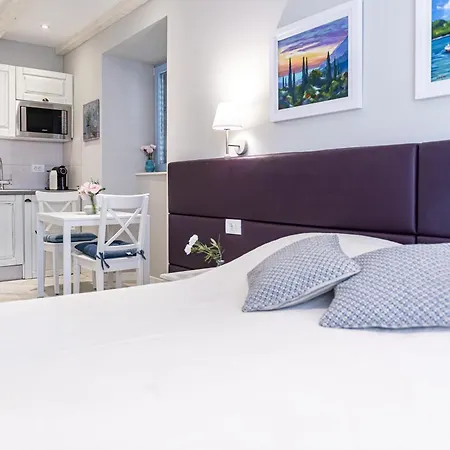 Amoroza Apartment