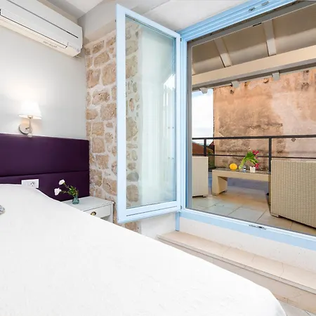 Amoroza * 察夫塔特