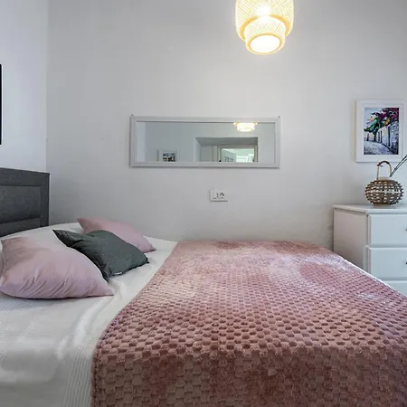 Amoroza * 察夫塔特