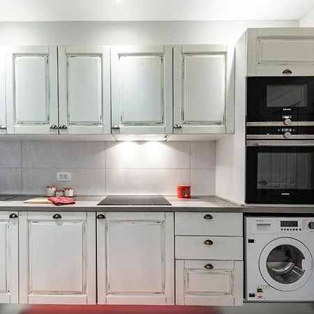 Apartment Amoroza *