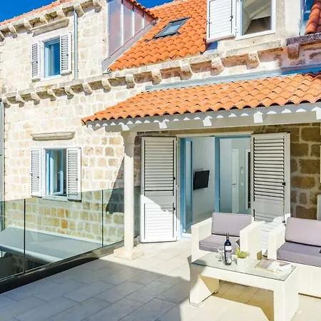 Amoroza 公寓 察夫塔特